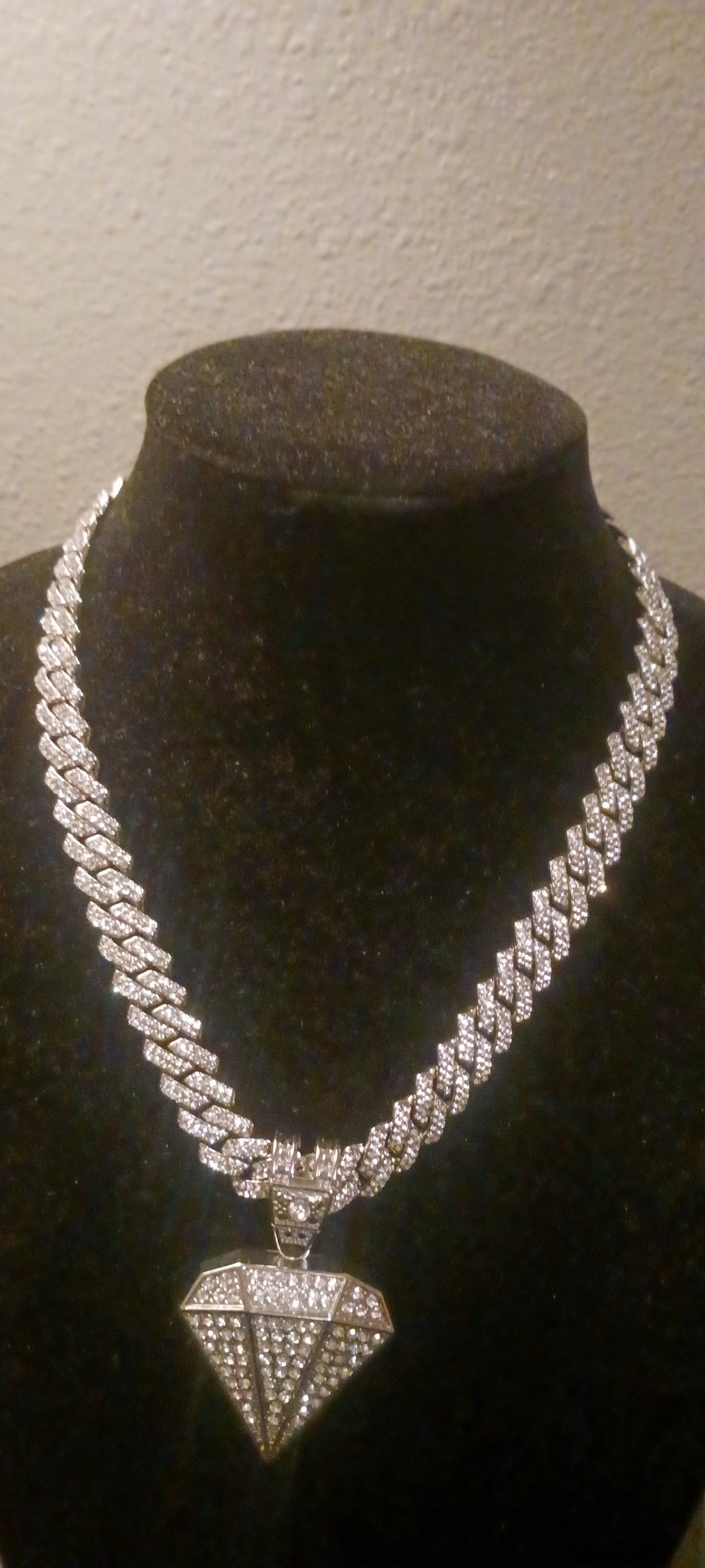 Iced Out Diamond chain with diamond pendant