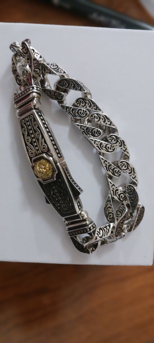 Stainless steel bracelet